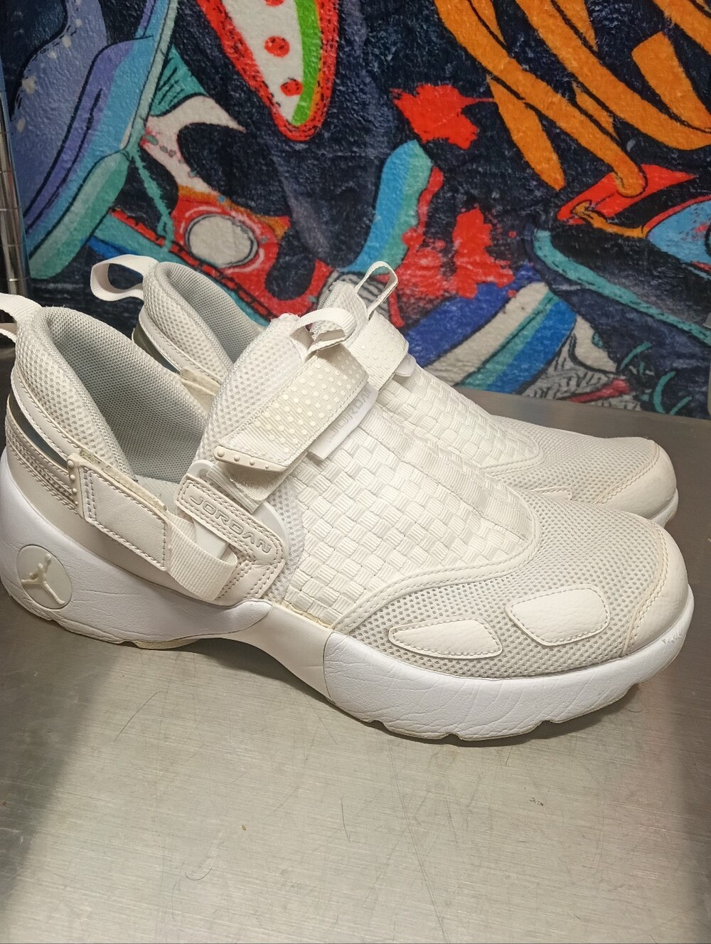 Jordan Trunner LX - Picture 4 of 4